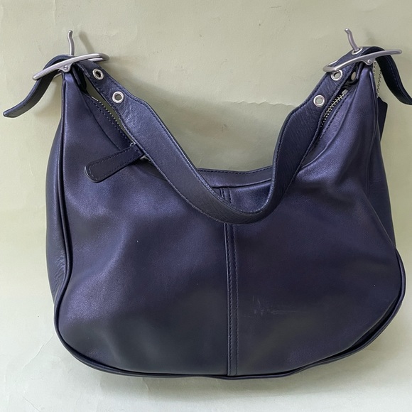 Vintage black/silver Coach leather shoulder bag - Picture 11 of 14